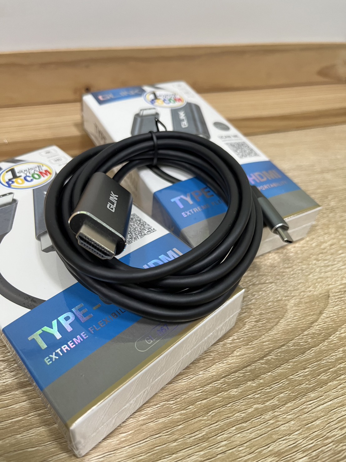 Type-C to HDMI/2m.