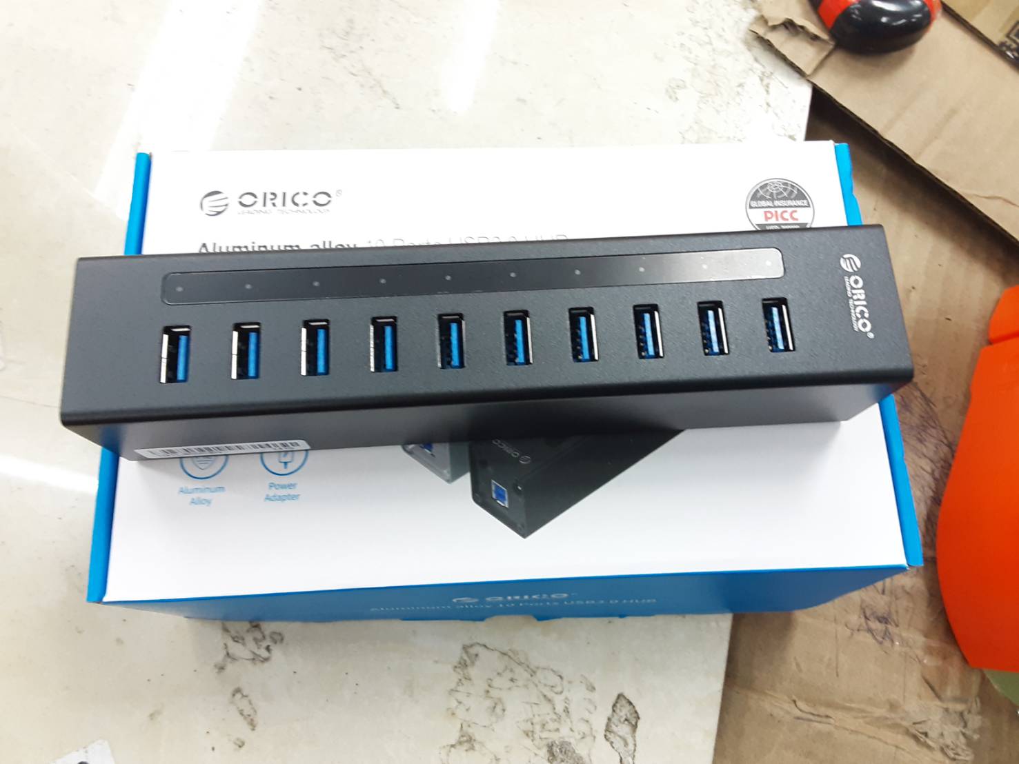 ORICO Aluminum alloy 10 Port USB3.0 HUB Model: A3H10-NBC ORICO Aluminum alloy 10 Port USB3.0 HUB Model: A3H10-NBC