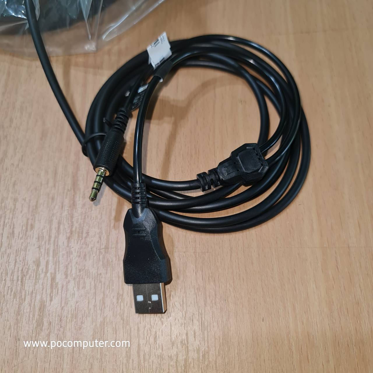 HP STEREO HEADSET หูฟังคาดหัว+ไมค์ แจ๊คแบบ USB+Audio 3.5mm HP STEREO HEADSET หูฟังคาดหัว+ไมค์ แจ๊คแบบ USB+Audio 3.5mm