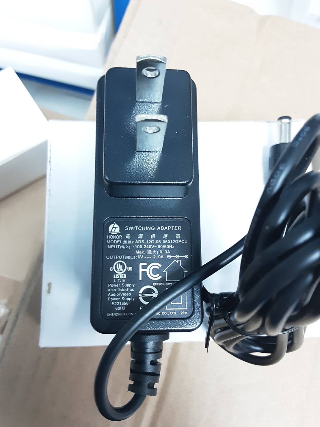 Power Adapter AC100-240V Output DC 6V 2A US Plug Power Adapter AC100-240V Output DC 6V 2A US Plug